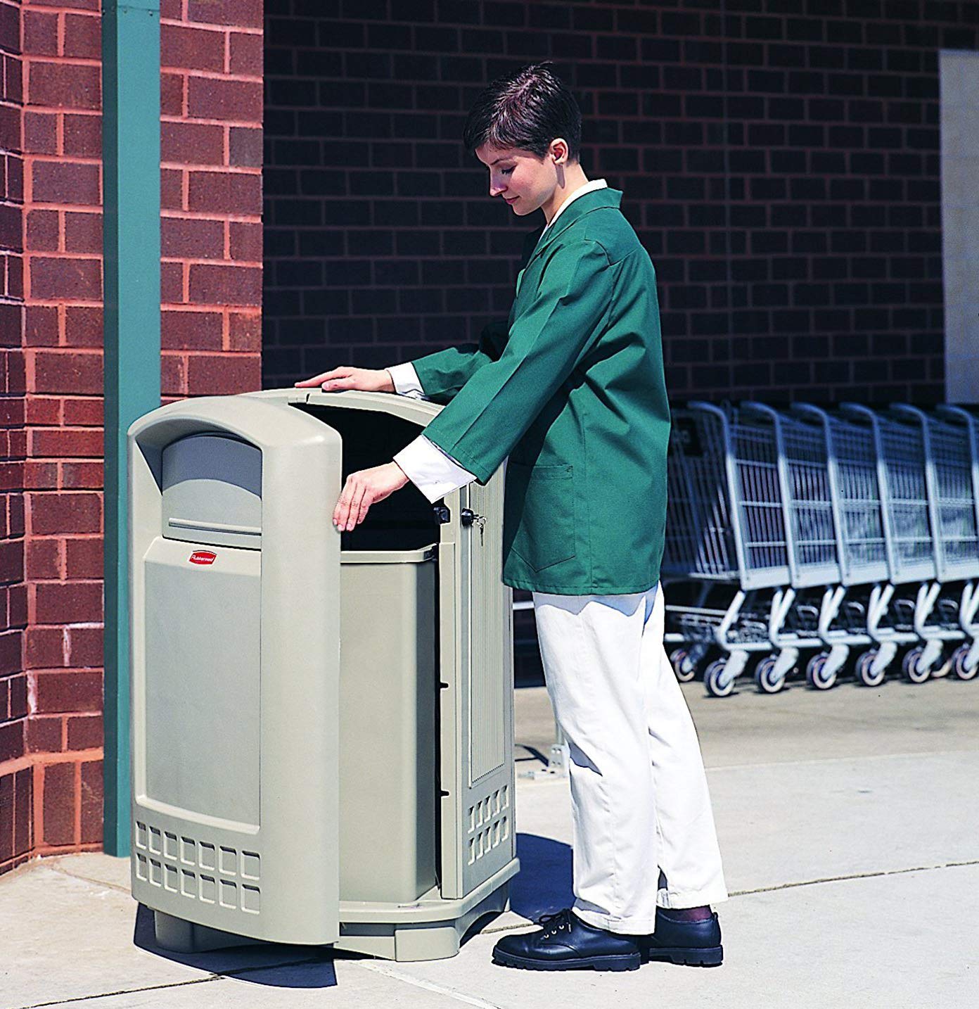 Rubbermaid Commercial Products 50-Gallon Untouchable Square Trash/Garbage Can for Offices/Stores/Restaurants Blue Recycling