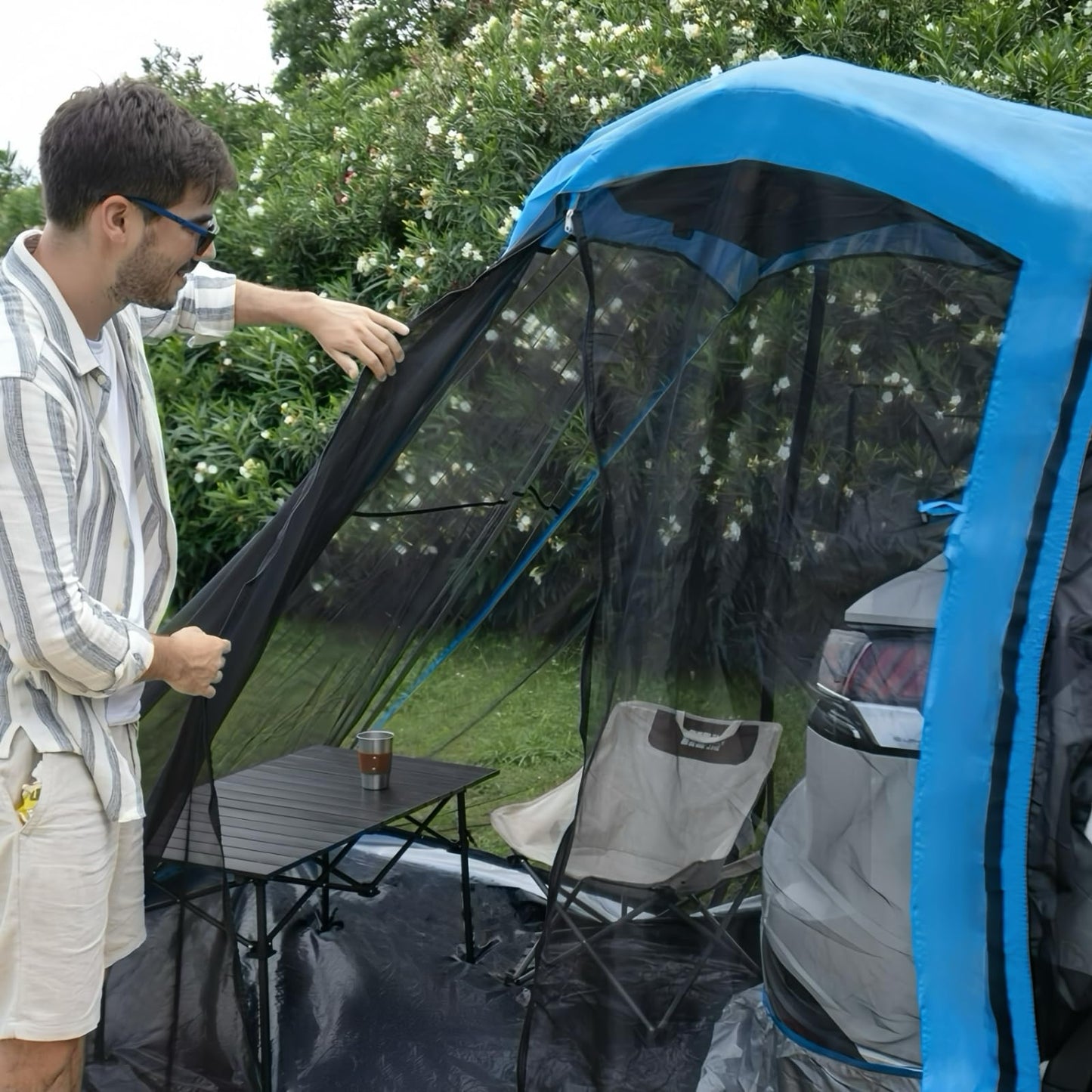 aomxay SUV Tent for Camping and Hiking, Lightweight with Rainfly and Tent Stakes, 6' x 6.5' Universal Tailgate Tent for Cars, SUVs, Trucks, Hatchbacks