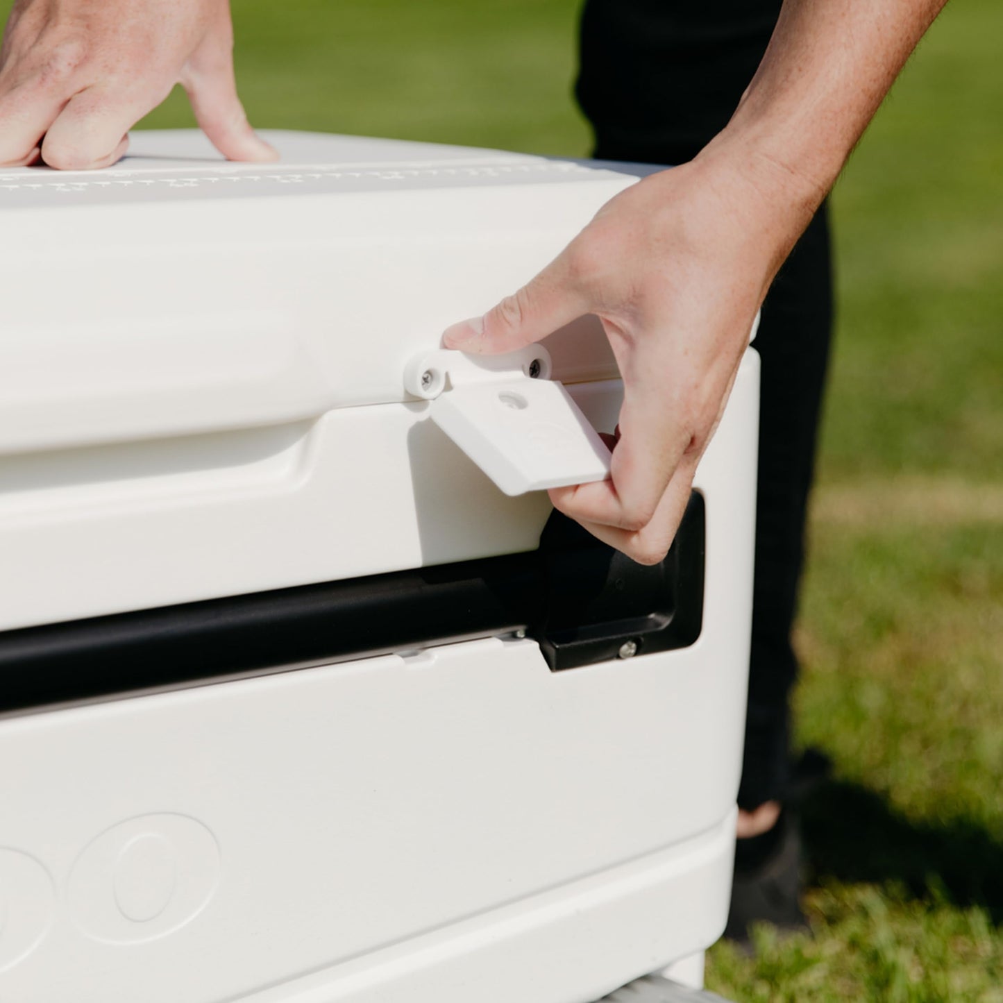 Igloo MaxCold Glide Coolers 110 QT, Insulated Portable Rolling Cooler with Soft Ride Wheels, 168 Can Capacity, Leak-Proof, 5-day Ice Retention