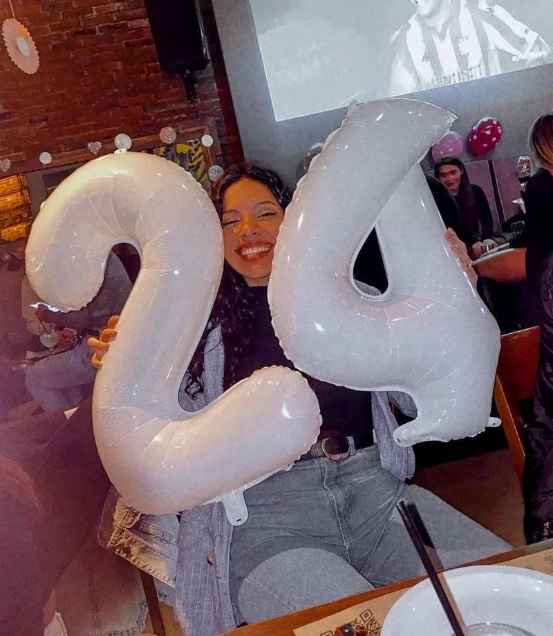 White Number 7 Balloon 40 Inch, 7th Birthday Party Decorations for Children, Giant 7 Foil Balloon for Party Supplies