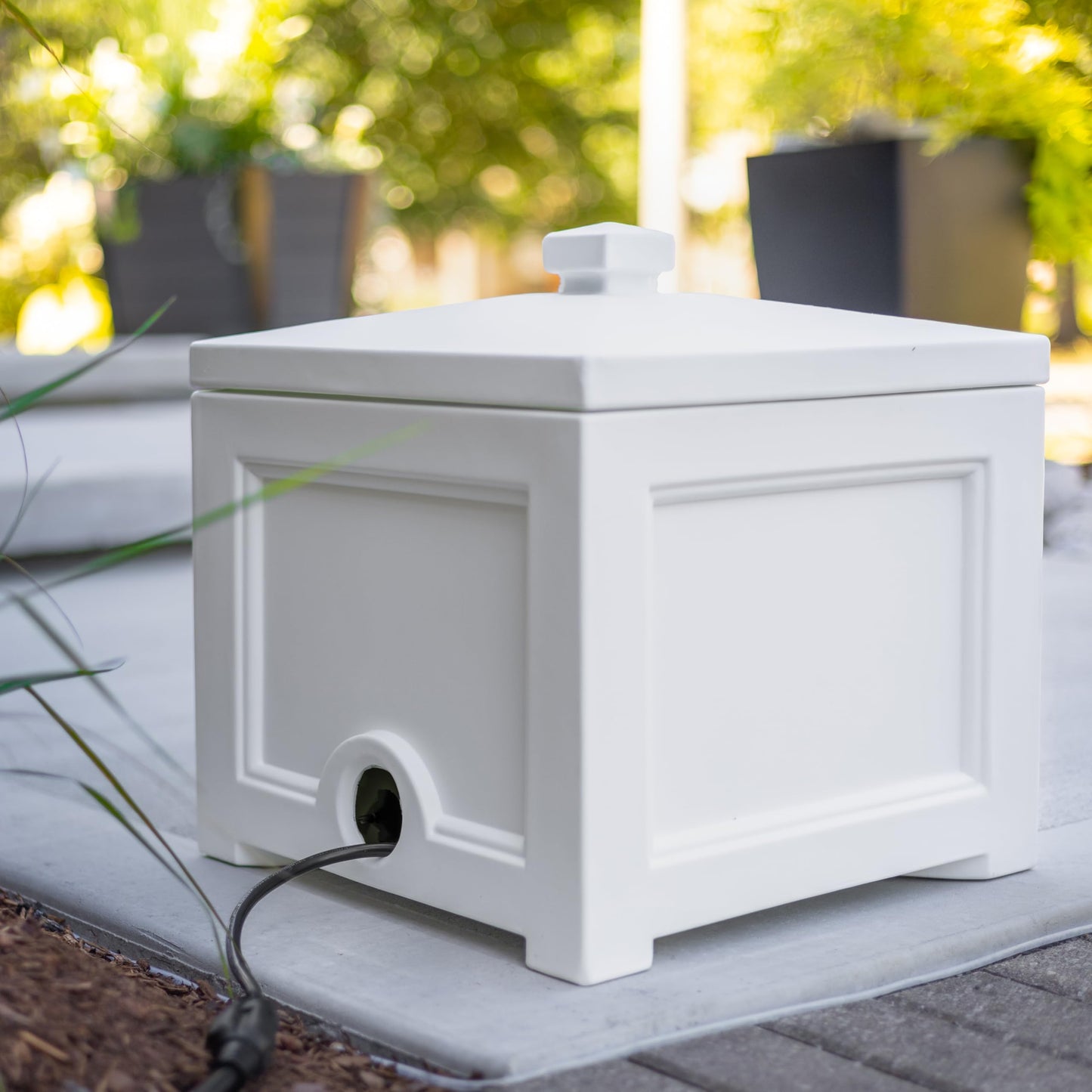 Mayne Heavy Duty Cable Storage Solution for Home & Garage, Lightweight & Functional Outdoor Storage Bin with Lid, Stylish Cable Organizer and EV Charger Storage, White