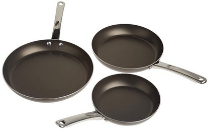 Farberware 21580 Triple Pack Nonstick Frying Pan Set / Fry Pan Set / Skillet Set - 8 Inch, 10 Inch, and 11 Inch, Red