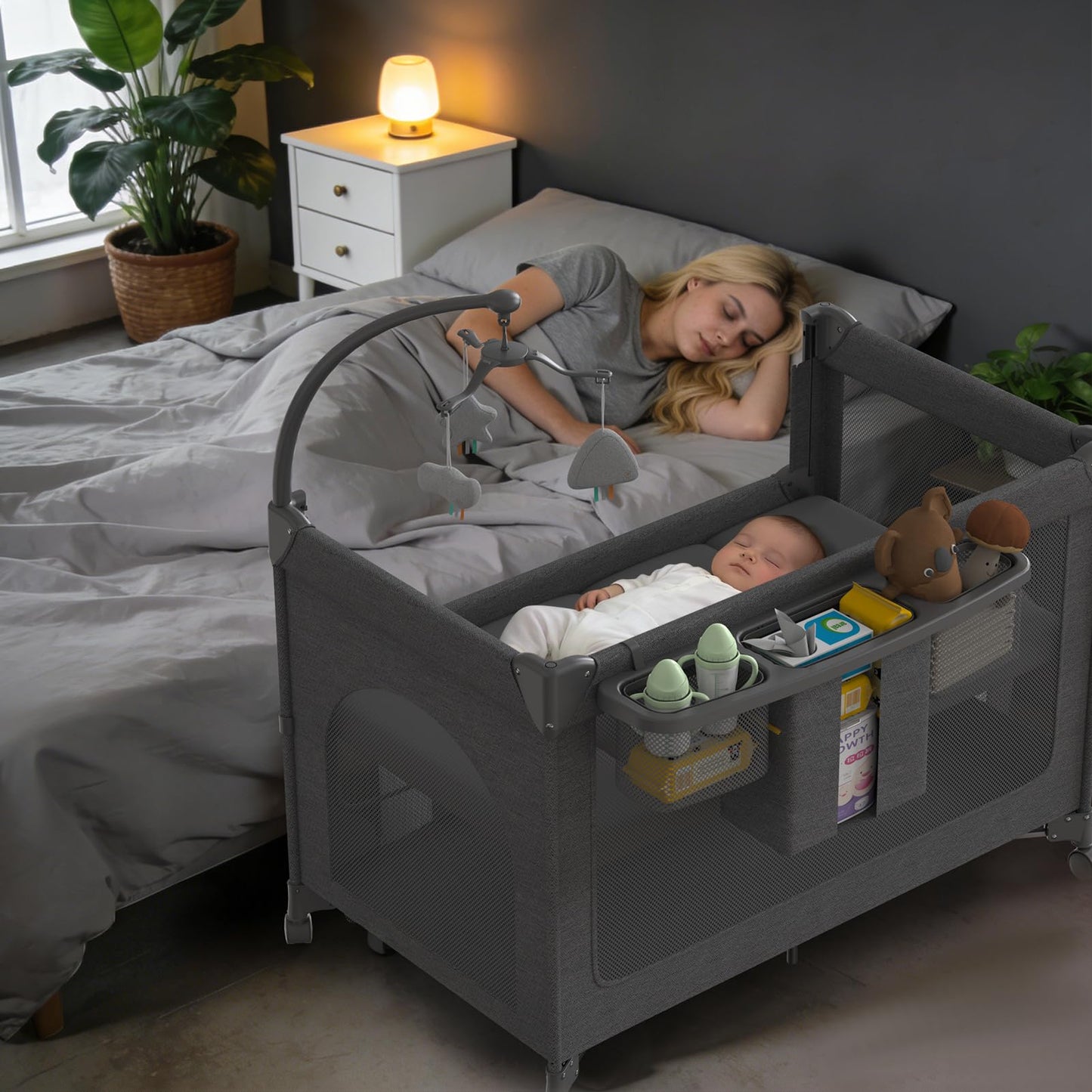 4 in 1 Baby Bassinet, Pack and Play with Mattress, Baby Crib with Wheels and Mosquito Net, Bedside Sleeper with Changing Pad, Portable Playpen Foldable Playard for Babies and Toddlers