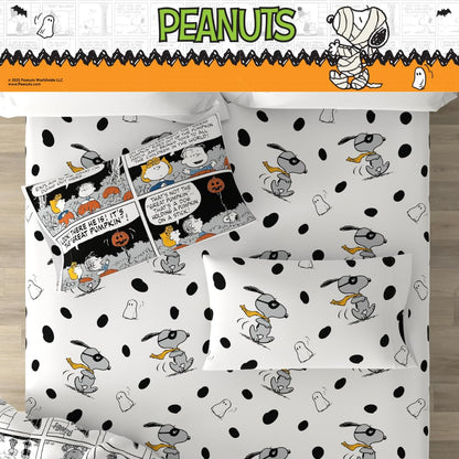 Peanuts Halloween Queen Bed Set – Super Soft & Cozy 5 Piece Reversible Comforter and Sheet Set Featuring Snoopy & Charlie Brown, (Official Peanuts® Product) by Franco