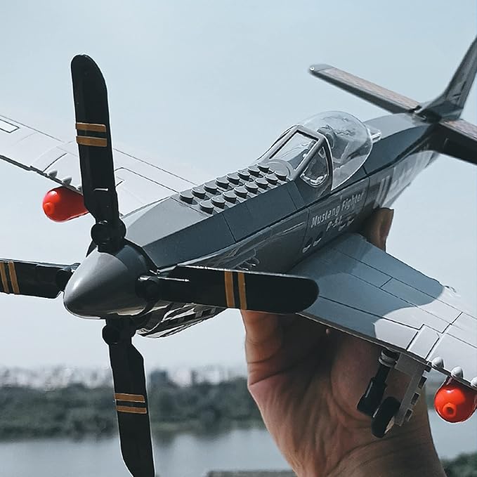 P-51 Mustang Fighter Jets Building Block Set 258 PCS Bomber Airplane Building Toys WW2 Plane Gifts for Adults