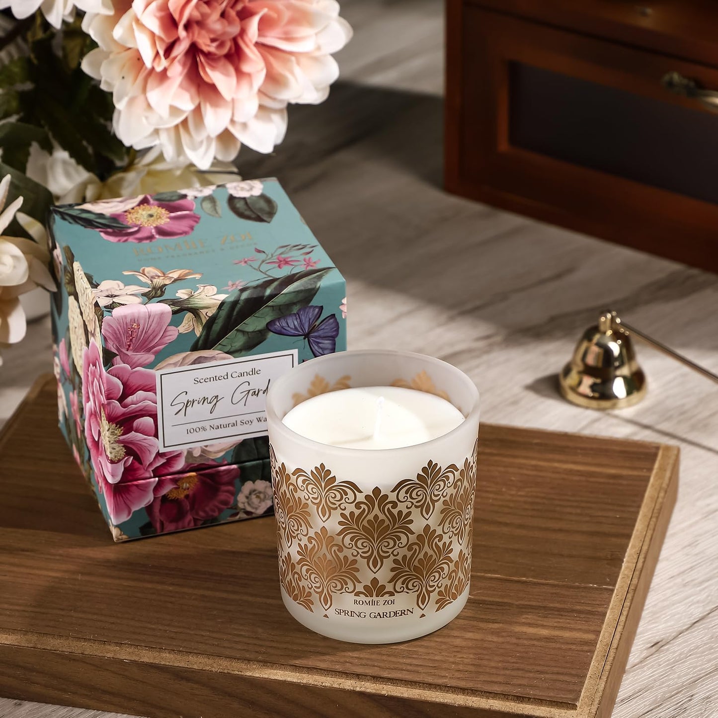 ROMIIE ZOI Scented Candle - Garden with Scent of Mix Floral Bouquet- 6oz Aromatherapy Soy Wax Jar Candle for Home, Gifts for Women - 170g