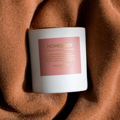 Moodcast Homebody Scented Candle - Aesthetic Candle for Home, Vanilla, White Bergamot & Smoky Cade, Clean Coco Wax Blend, Vegan, Paraben Free, 45-Hour Long Lasting Burn - 8oz