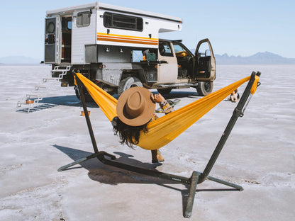 KAMMOK: Swiftlet Portable Stand & Roo Double Midnight Blue Hammock Set