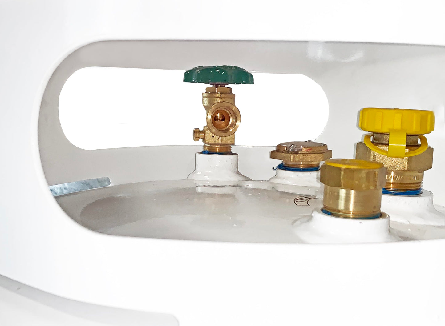Flame King YSN420DOT 420LB DOT Propane Tank, Multi-Valves with Accurate Gas Level Gauge
