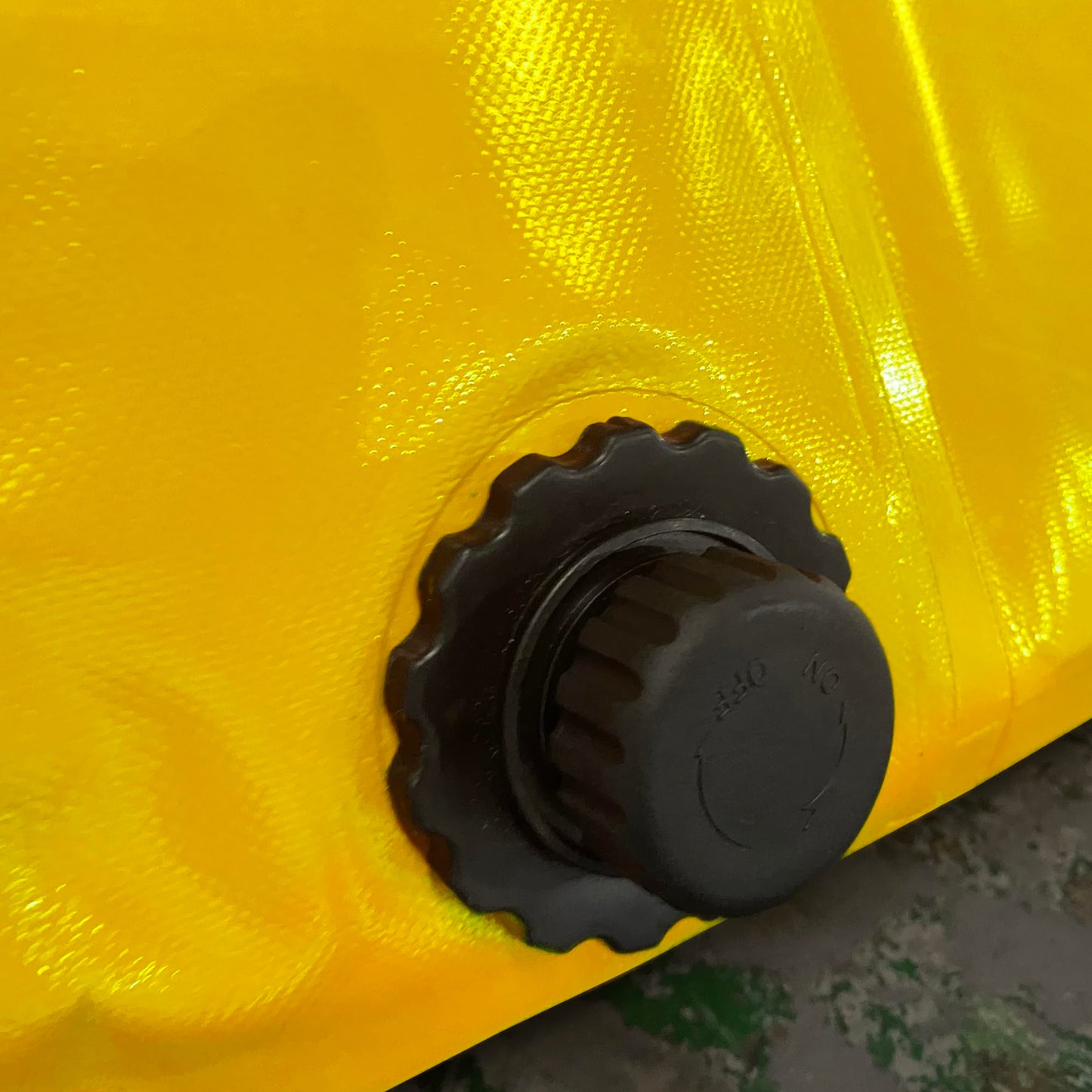 LTCANOPY Flood Barrier 10Ft Length 12Inch Height, Flood Sandbag Alternative, Lightweight Water Filled Flood Control Barrier,Reusable PVC Flood Prevention Tube for Door Garage Home（Yellow)
