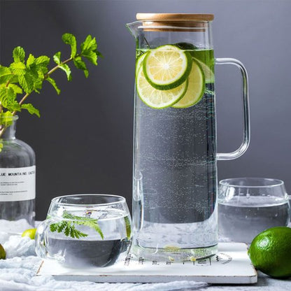 hjn Glass Pitcher with Lid Glass Water Carafe with Handle, Fridge Water Jug Cold or Hot Beverages, Iced Tea, Milk, Juice 1500ml/51oz &