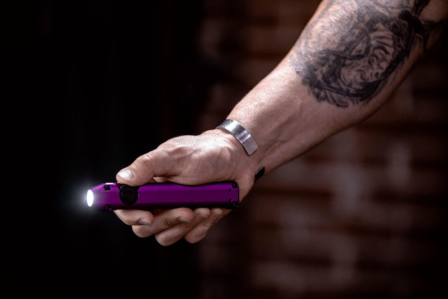 Streamlight 88818 Wedge 1,000-Lumen Max 300-Lumen Standard 1,200-Candela Flat Everyday Carry Flashlight, Includes USB-C Cable and Lanyard, Purple
