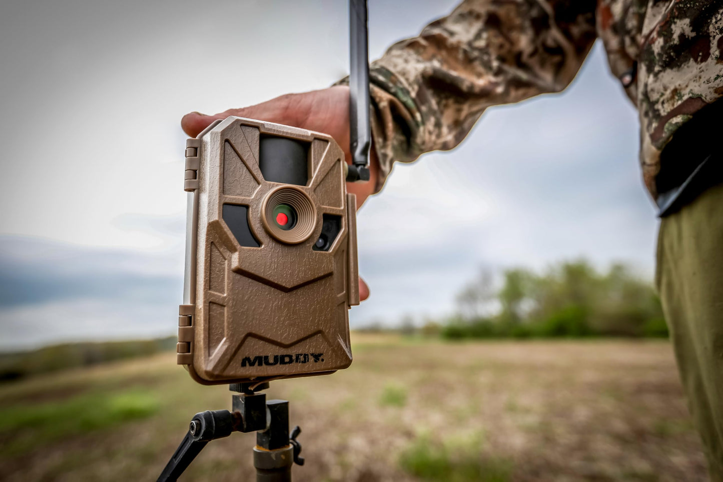 Muddy Manifest Cellular Trail Camera 2-Pack – Verizon Wireless Hunting Game Cameras