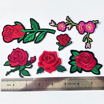30pcs/1 Box Cuncuny Assorted Flower Cuncuny Kids Girls Patch Sewing on/Iron on Patch Applique DIY Craft Embroidered Applique Patches (Assorted Flowers)