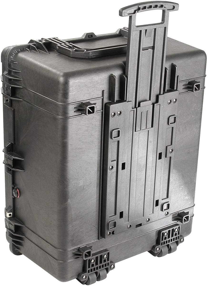 Pelican 1690 Case With Foam (Black)
