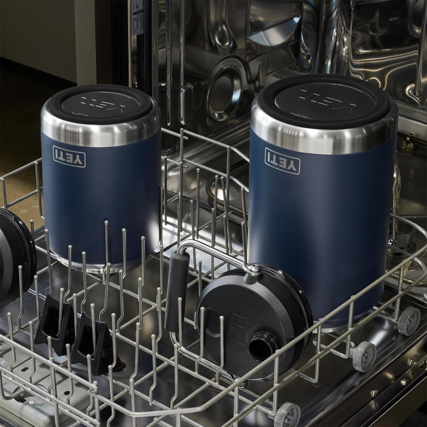 YETI Rambler Half Gallon Jug 2.0, Vacuum Insulated, Leakproof, Stainless Steel with MagCap, Royal Blue