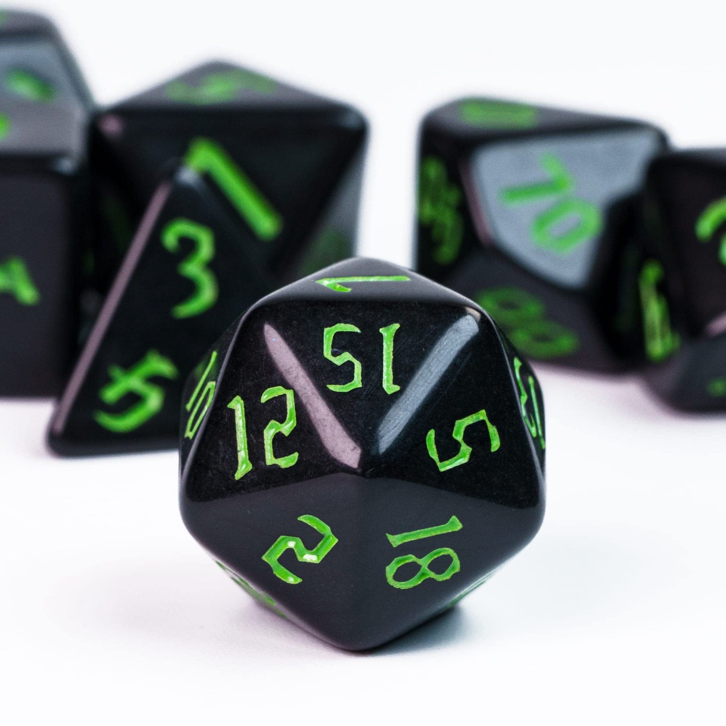Poludie 7-Die DND Dice Set Polyhedral Dice Set with a Leather Dice Bag, D&D Dice Set for Dungeons and Dragons, RPG Table Games (Black)