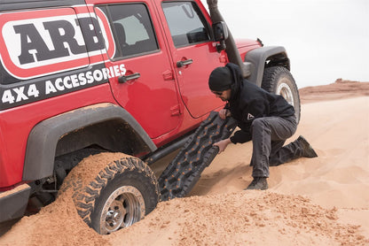 ARB TRED PRO TREDPROR Recovery Boards Traction Tracks with Teeth EXOTRED Composite Construction SIPE-LOCK Grip Profile Ideal for unstocking your 4x4 vehicle Red / Black
