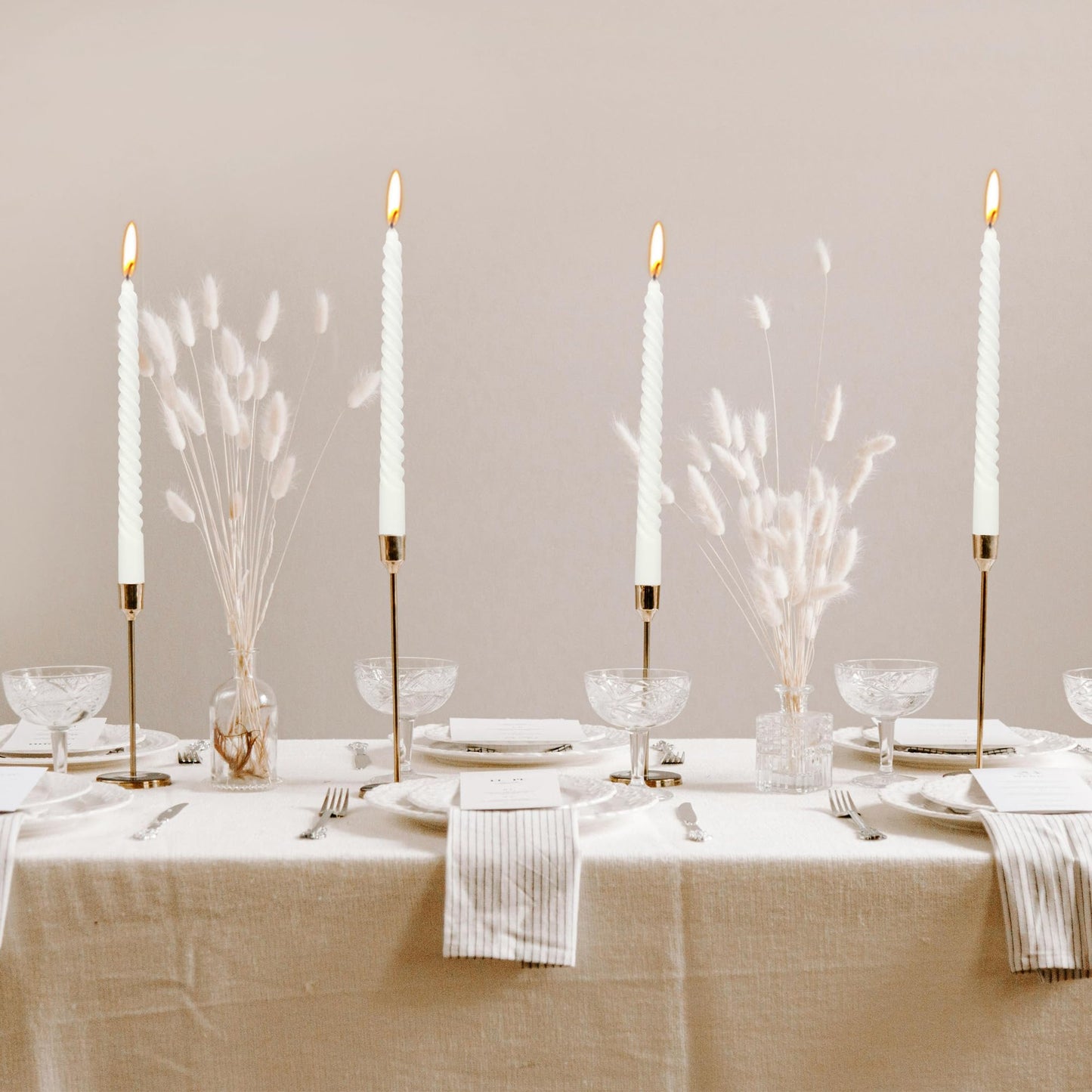 10 Inch White Spiral Taper Candle Set, 10 Pack Unscented Dripless Candlesticks for Christmas Dinner Parties Brithday Wedding and Home Decor