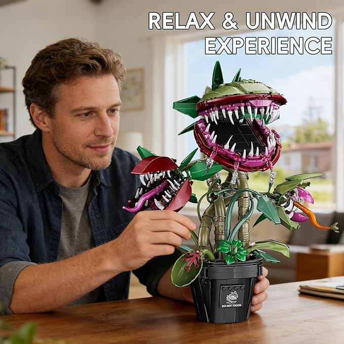 Carnivorous Monster Plant Building Set Venus Flytrap Model Kit for Adults &amp Teens Articulated Cannibal Flower with Do Not Touch Pot Creative Botanical Decor &amp Gamer Room Display Gift