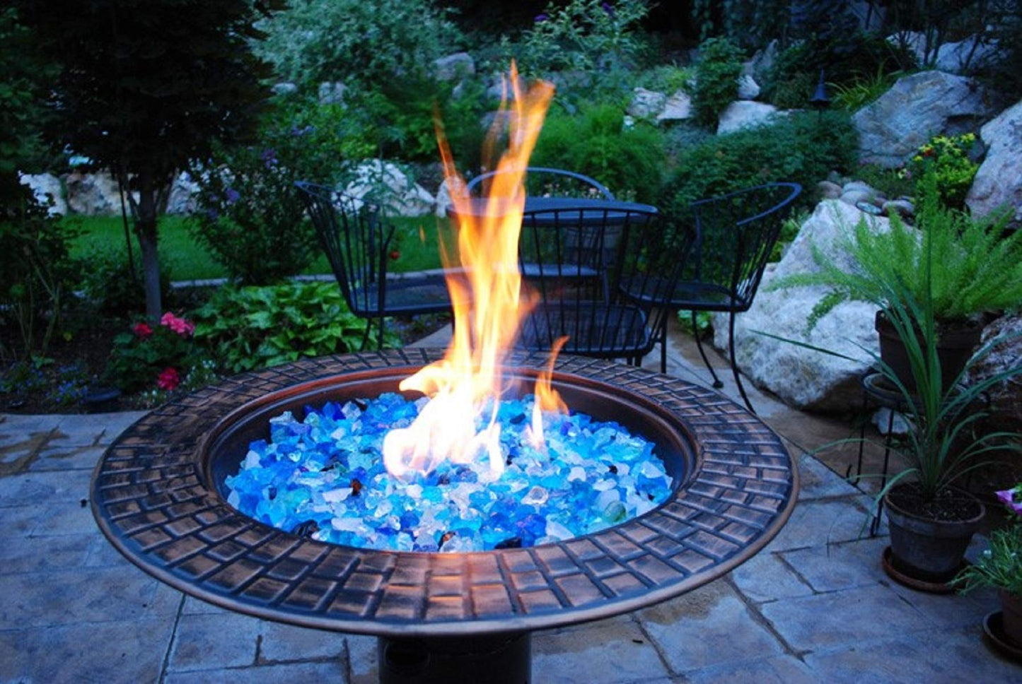 Hiland 22'' Round Tempered Glass Wind Screen for Fire Pit Table, Glass Wind Guard, 6'' in Height, Hardware Included, Easy Assembly