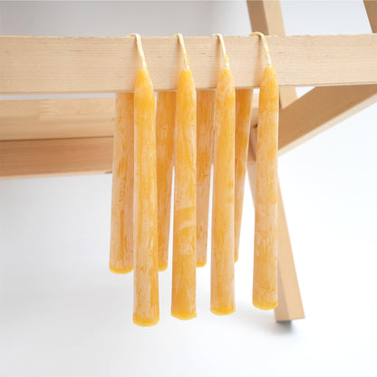 Viyffo 8 Inch Pure Beeswax Taper Candles, 12 Pack Handcrafted Dripless & Smokeless Long Burning Unscented Candles, 8 Hour Burn for Dinner, Wedding, Home, Prayer Decor