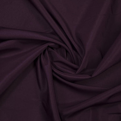 Gee Di Moda Rectangle Tablecloth - 70 x 120 Inch Eggplant Table Cloth for 6 or 8 Foot Rectangle Tables - Heavy Duty Washable Fabric - for Holiday Party, Dinner, Weddings, Baby Shower & Events