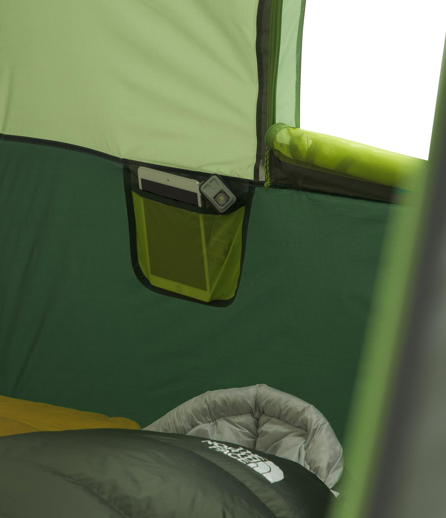 THE NORTH FACE Sequoia 6 Tent - Six-Person Waterproof Camping Tent, Spacious & Easy to Set Up, 2 Zipper Doors, Agave Green/Granny Smith, One Size