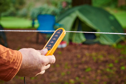 Gallagher Portable Bear Fence Kit | Electric Fence for Campsites, RVs, Gardens, Beehives, and Trash Protection | Wildlife Deterrent System with Turbo Wire, Posts, and More