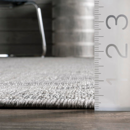 Nuloom Ranya Light Grey/Ivory, 8' Round, Tribal Geometric, Soft and Cozy, High Traffic, Stain Resistant, Easy Clean, Durable Area Rug for Indoor/Outdoor Patio, Deck, Porch, Garden, Courtyard