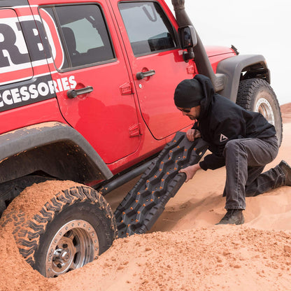 ARB TREDPROBB Vehicle Recovery Boards Traction Tracks and Extraction Device for Off-Road Mud, Sand, Snow, Black with Black Teeth