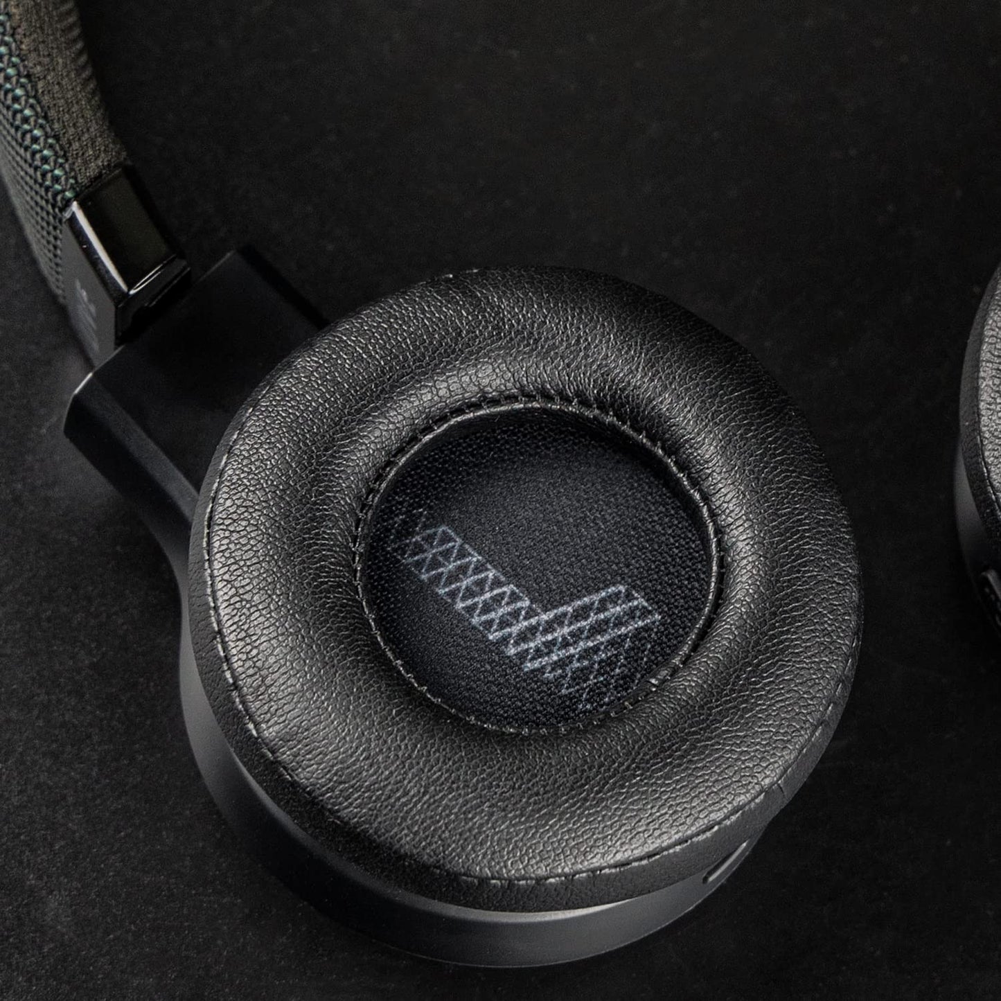 SOULWIT Replacement Ear Pads for JBL Live 400BT/Live 400 BT On-Ear Wireless Headphones, Live400 Earpads Cushions with Softer Protein Leather, Noise Isolation Foam - Black