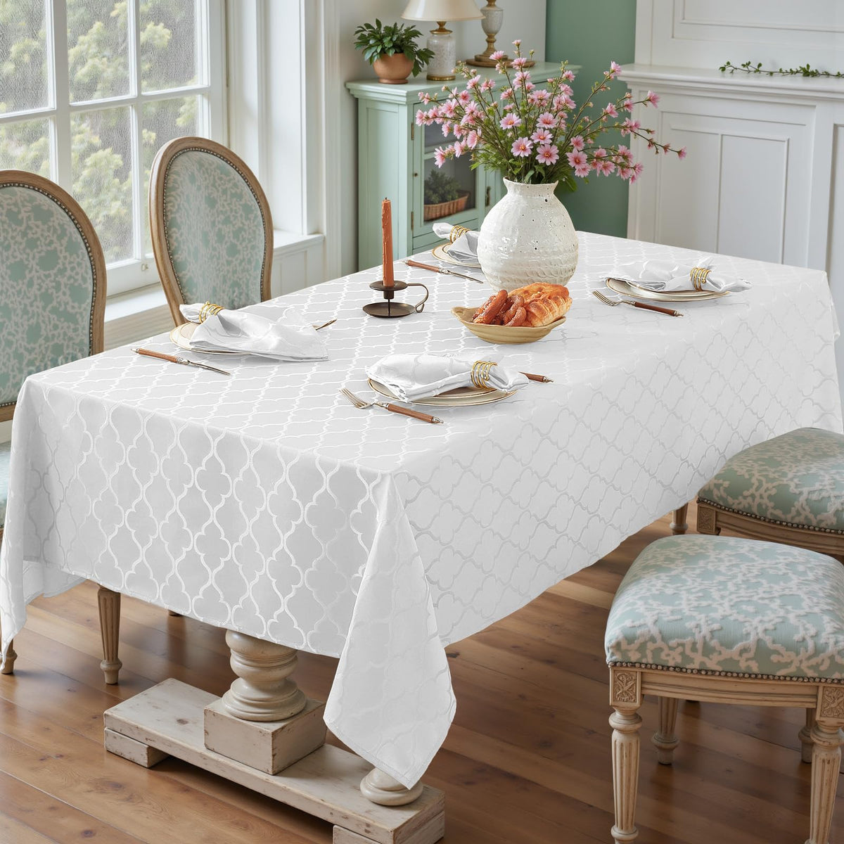 Larponder Tablecloth Rectangle, Jacquard, 60" x 102", White