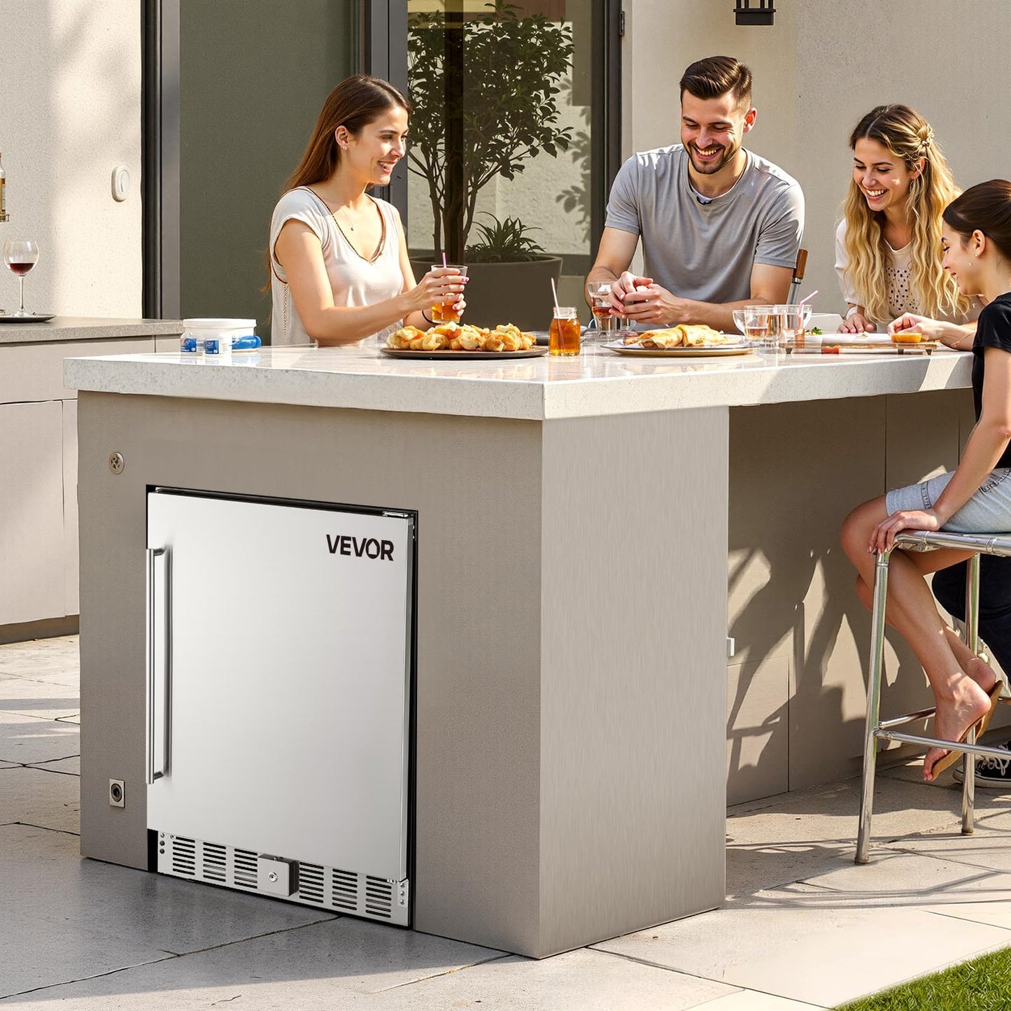 VEVOR 24-Inch Outdoor Beverage Refrigerator, 150 QT Built-in Drink Fridge, 0.56 kWh/Day Energy-Efficient Cooler with 304 Stainless Steel Door, Holds 180 Cans for Outdoor Kitchen, Home Bar, Patio