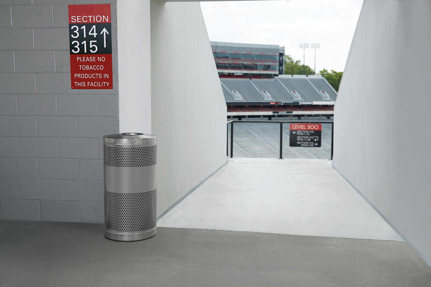 Rubbermaid Commercial Products Classic Open Top Outdoor Trash Can, 51-Gallon, Round Stainless Steel, Garbage Bin for Mall/Stadium/Office/Lobby/Restaurant