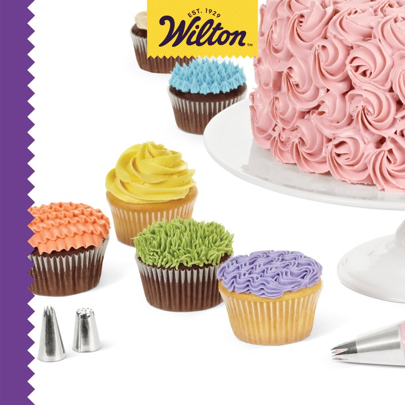 Wilton Beginning Buttercream Decorating Set - Cake Decorating Kit with Piping Tips & Disposable Icing Bags - Quality Baking Tools - 20-Piece Set