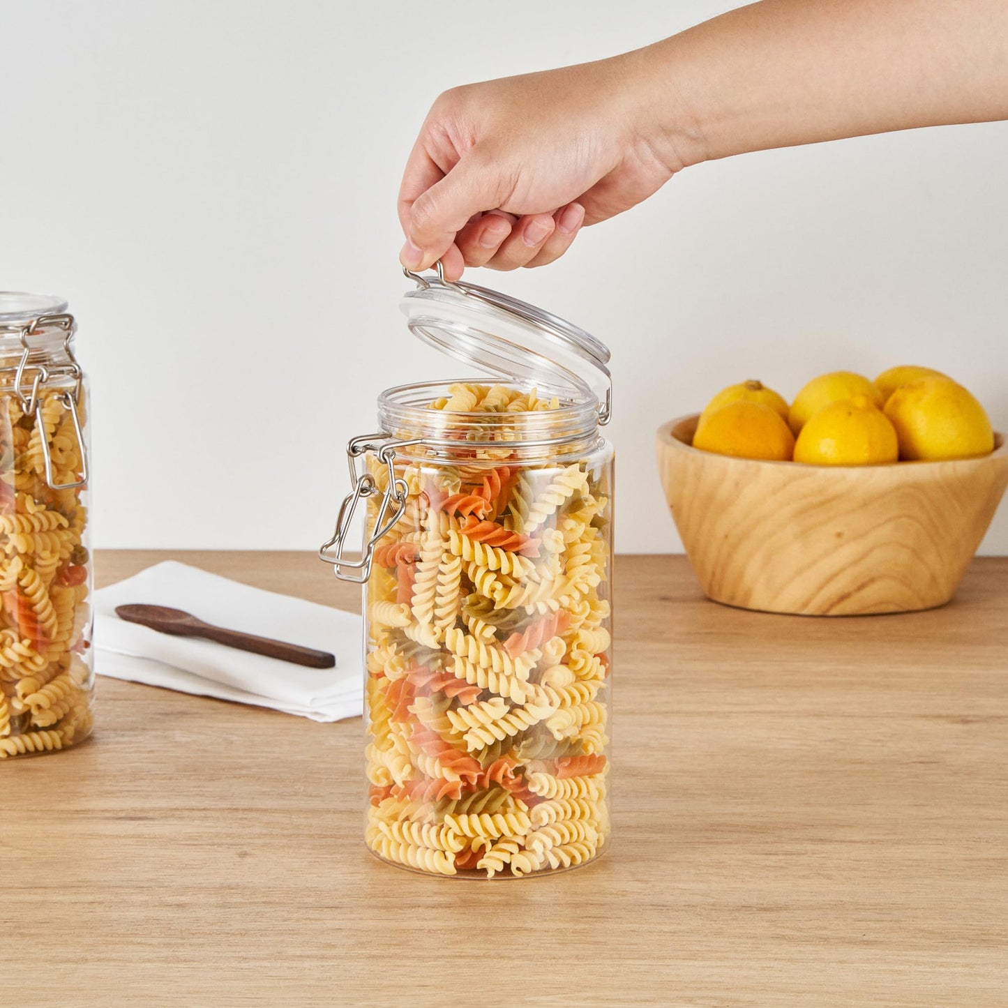 Restaurantware-Met Lux 51 Ounce Mason Jars, 20 Airtight Storage Jars With Lids - Rubber Gasket, Wide Mouth, Clear Plastic Round Canisters, Durable, For Kitchen And Pantry Storage Of Bulk Dry Food