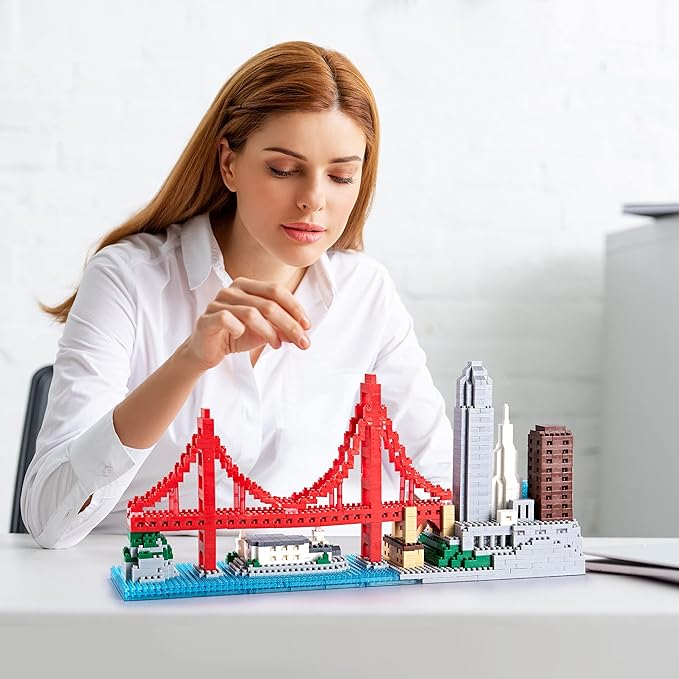 Micro Building Blocks Set San Francisco Golden Gate Bridge Modle Set Architecture Skyline Collectible Building Kit Toy Present for Adults and Teens (1610 Pieces)
