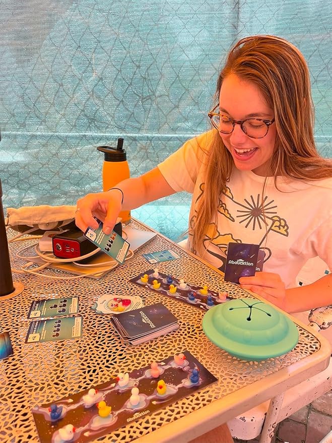 Abducktion - A weirdly Strategic Duck Kidnapping Game 15-Minutes of Light Strategy of Ducks a UFO and Mind-Bending Shape-Finding Logic!