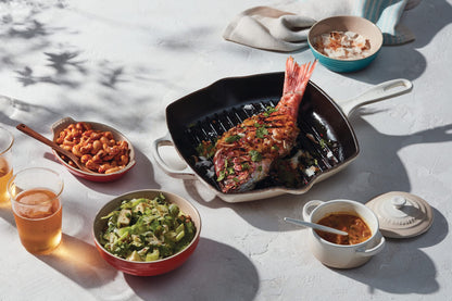 Le Creuset Enameled Cast Iron Signature Square Skillet Grill, 10.25", White
