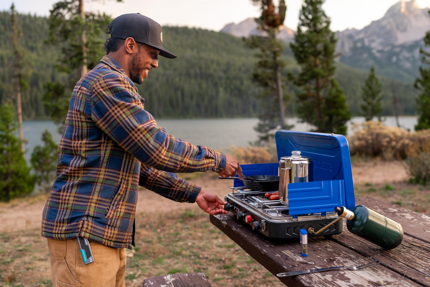Stansport 2-Burner Propane Stove with Grill (212-600-50)