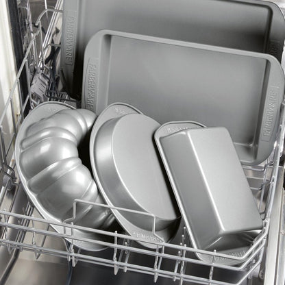 Farberware Nonstick Bakeware 9-Inch x 5-Inch Loaf Pan, Gray