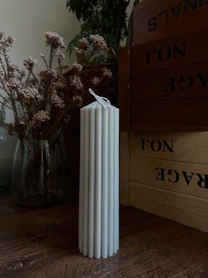 Hyznengu Ribbed Peak Pillar Candle- Large Handmade Scented Soy Wax Candle with Elegant Bubble Aesthetic， Housewarming Gift, Shelf & Coffee Table Centerpiece, Gray (Large)