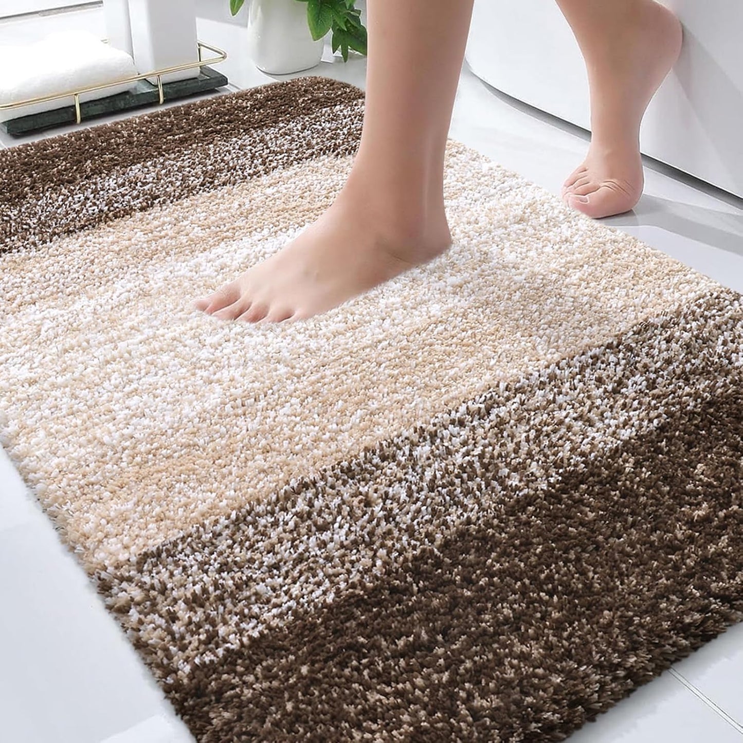 OLANLY Bathroom Rugs - Extra Soft Microfiber Mat with Rubber Backing | Quick Dry, Machine Washable, 30x20, Light Brown