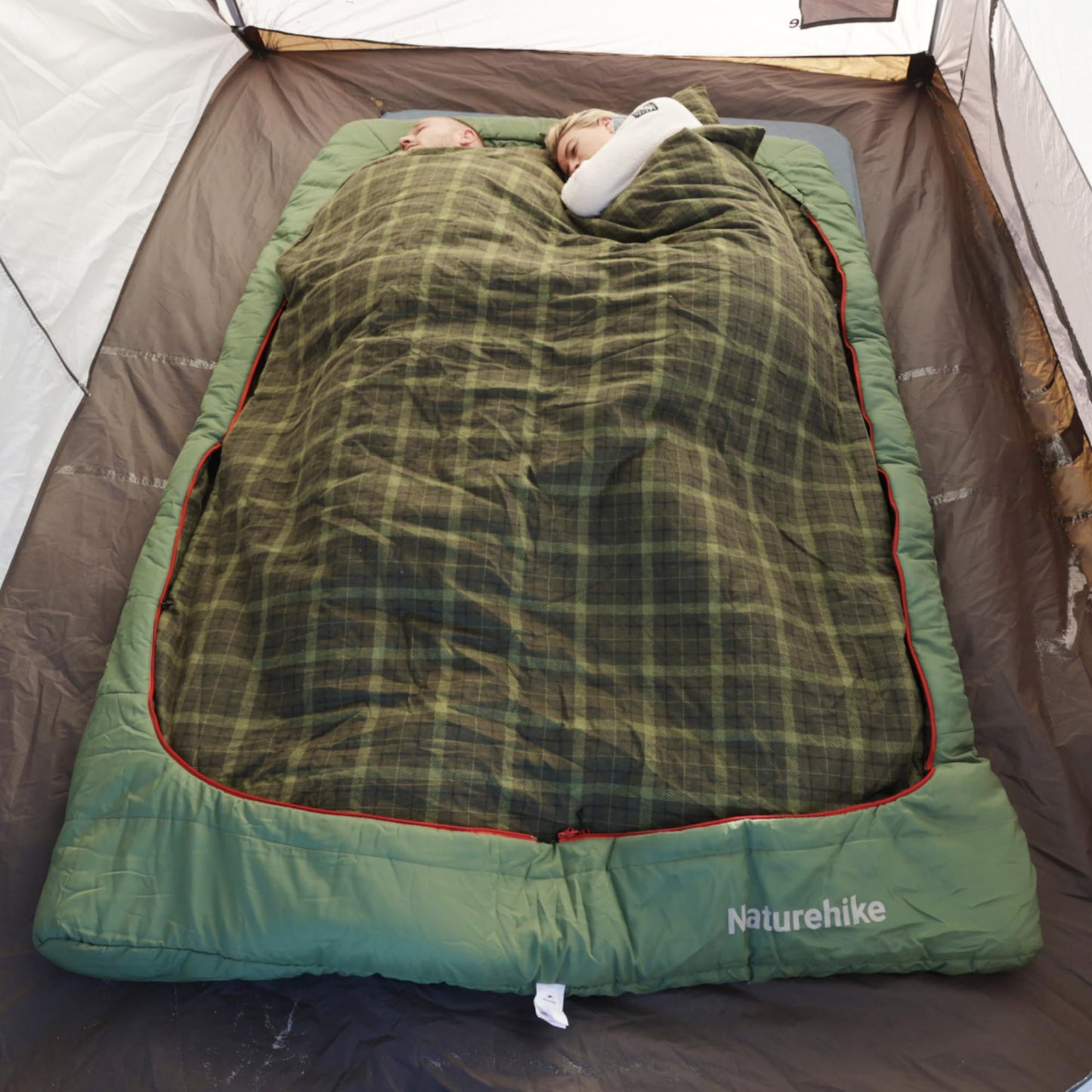 Naturehike Flannel Queen Size Double Sleeping Bag for Adults with Pillows, Doublewide Two Person Sleeping Bag for Couples & Whole Family, All Seasons for Camping, Hunting & Bedding