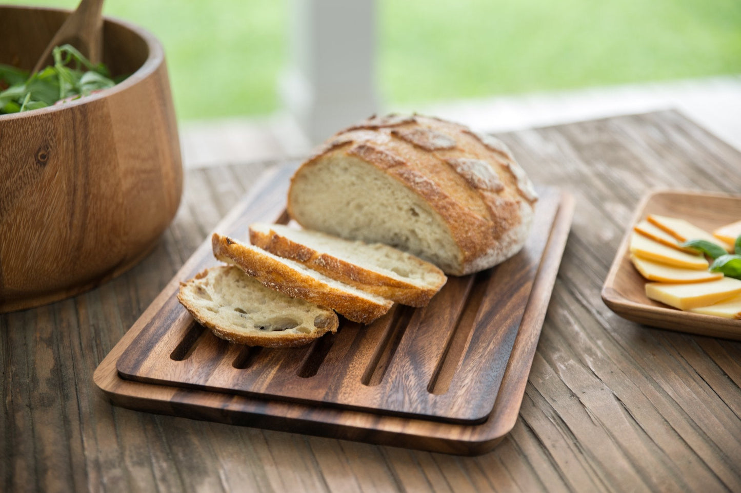 Ironwood Gourmet Nesting Bread Cutting Board with Crumb Catcher, 10.25 x 14.75 x 0.75 inches