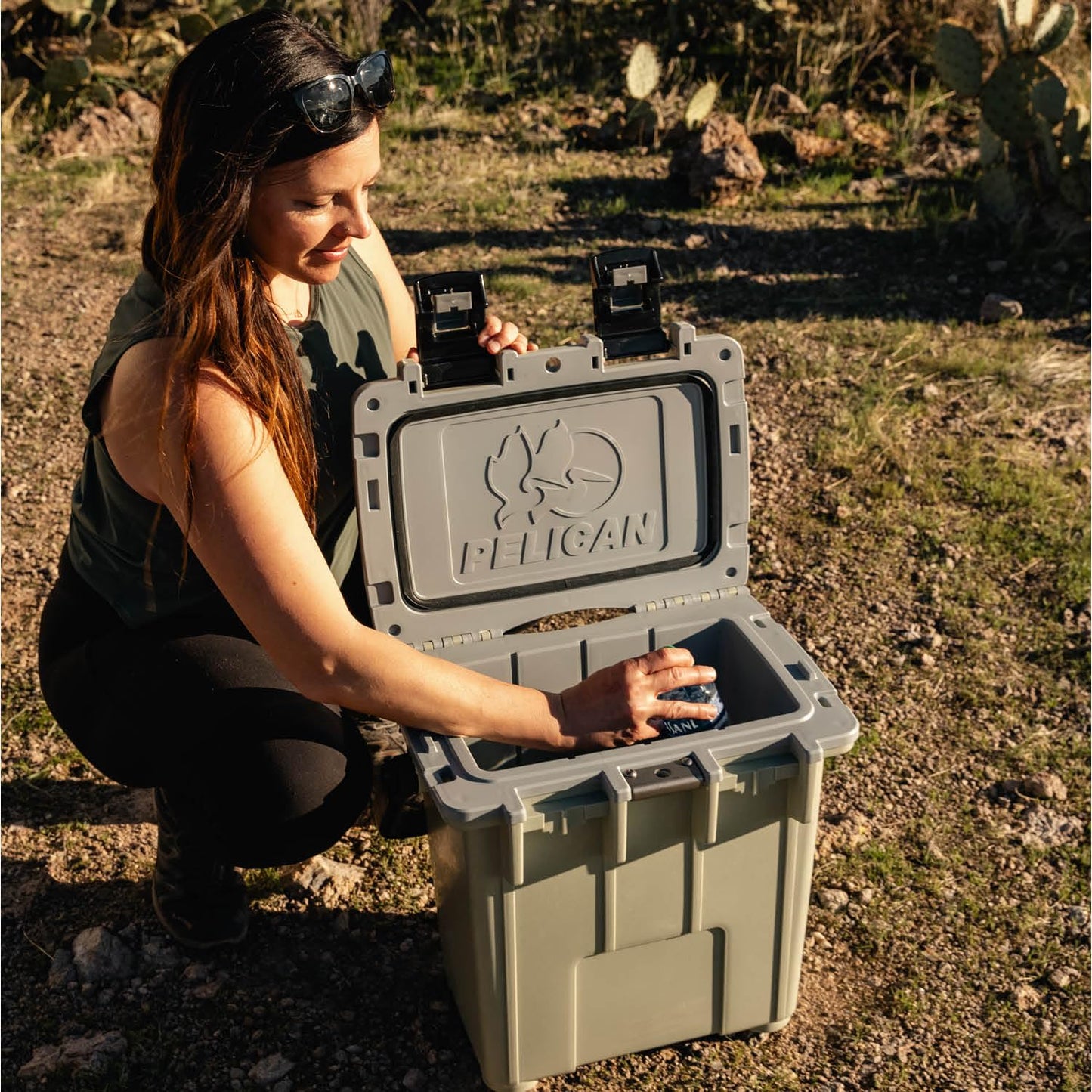 Pelican 20 Quart Elite Cooler (White/Gray)