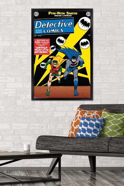 Trends International DC Comics - Batman - Cover #164 Wall Poster, 22.375" x 34", Black Framed Version