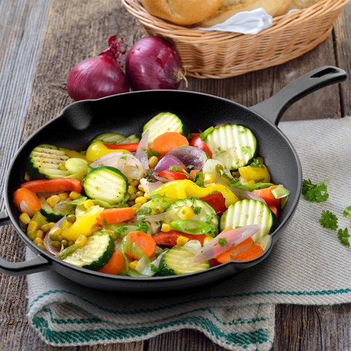 CUISGUSTO 12-Inch Large Pre-Seasoned Cast Iron Skillet, Nonstick Frying Pan for Family-Size Meals, Oven Safe Cookware, Perfect for Christmas Holiday Dinner