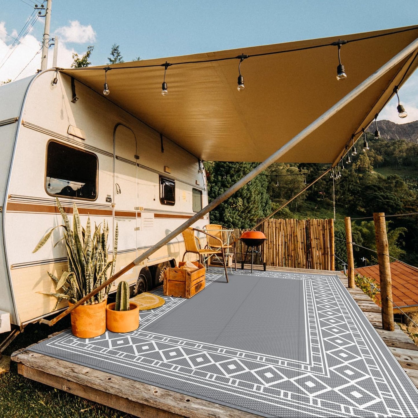 GENIMO Outdoor Rug Waterproof for Patio Decor, 10'x20' Foldable Reversible Plastic Straw Carpet, Outside Area Mat for Rv, Deck, Picnic, Porch, Camper, Balcony, Beach, Grey & White